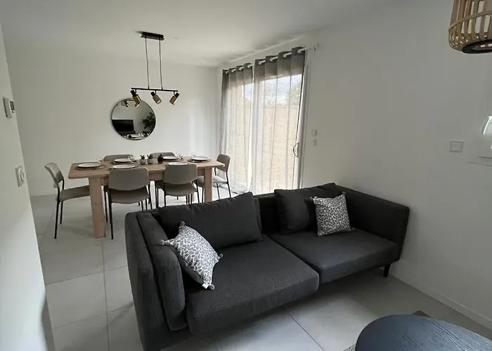 בית נופש Maison Chaleureuse 1 סן-ג'ני-לאבאל